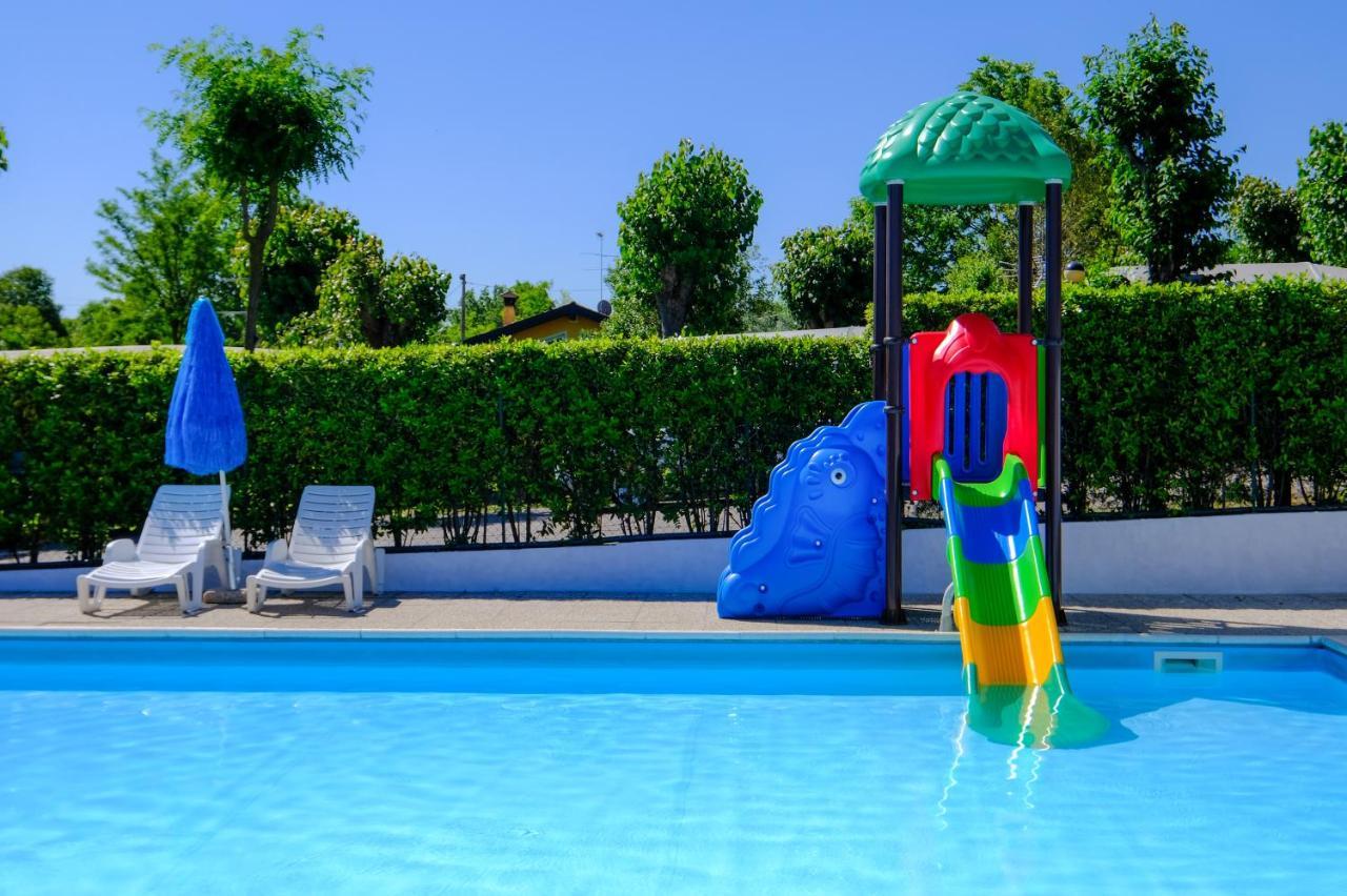 Campeggio Trevisago Iris Park Moniga del Garda Exterior photo
