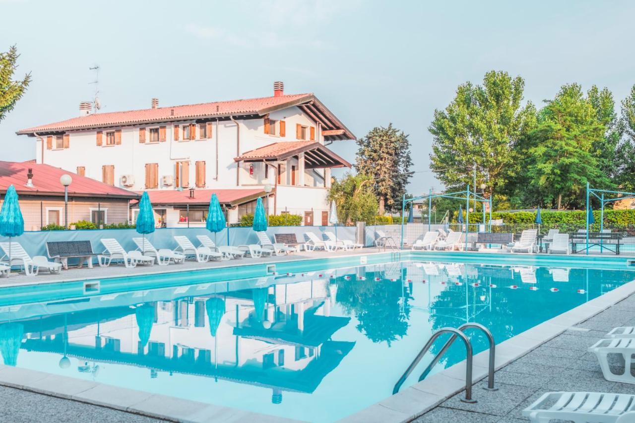 Campeggio Trevisago Iris Park Moniga del Garda Exterior photo